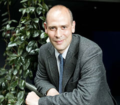 Plano medio de Paolo Samorì